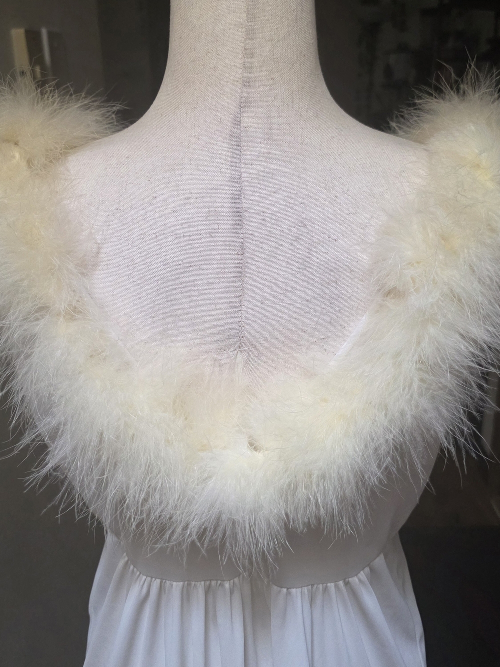 Vintage 70s White Ivory Faux Feather Trim Sleeveless Robe - Picture 7 of 10